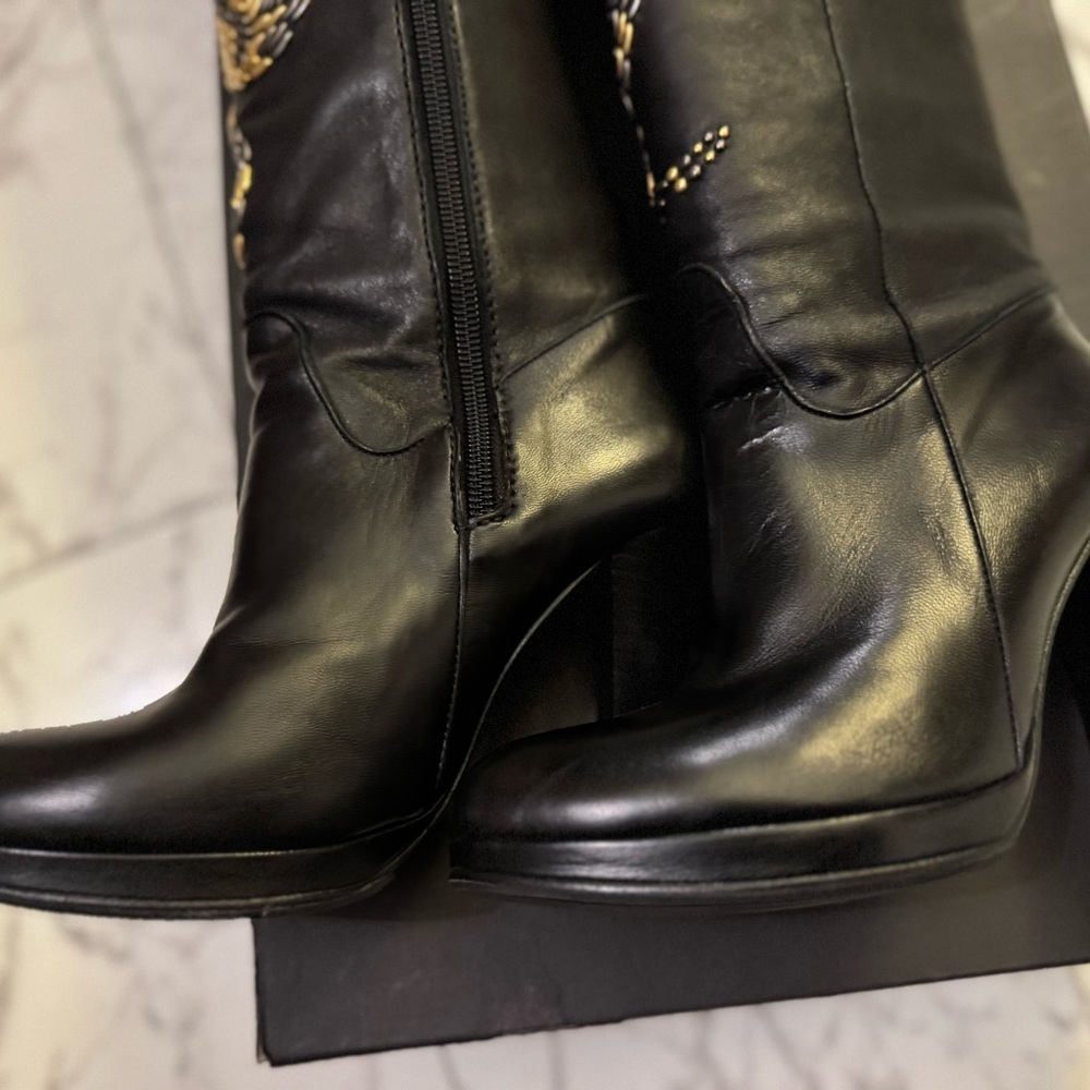 Thomas Wylde Black Leather Snake Embroidered OTK Boots — Size 6.5 - Picture 10 of 16